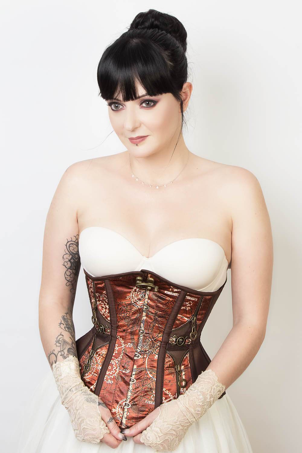 https://www.corsetdeal.com/cdn/shop/products/EL-223_F_Elyzza_London_Corset_Corsetdeal_Bespoke_Corset_waist_training_corset_402baa50-ff7d-4c62-b034-010dfa7b4587.jpg?v=1581675337