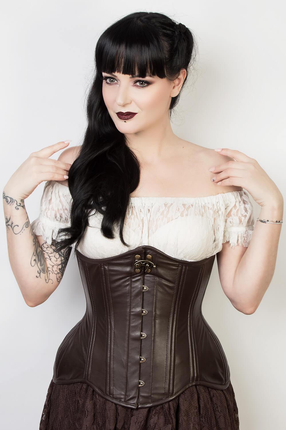 Custom-Made Magic: The Benefits of Tailored Plus-Size Corsets by Corse –  Corsettery Authentic Corsets USA